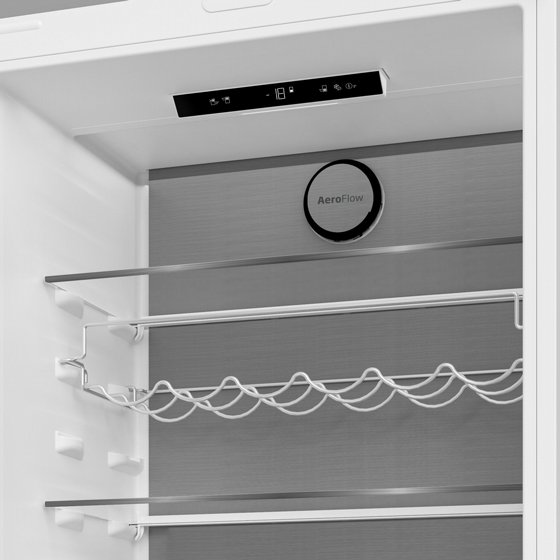 ���� �������� 70 �"� BEKO ��� BCNE400E50SHN ��� 370 ���� �� ���������� EverFresh+
